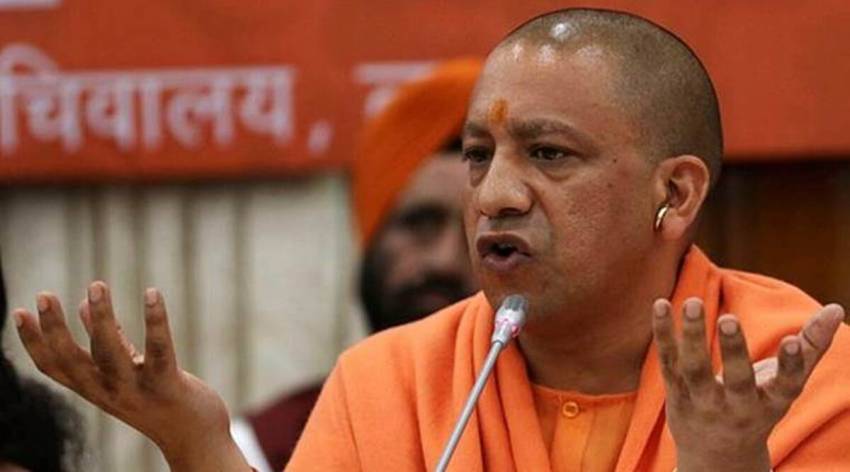 सपा नेता ने बुक कराया CM योगी का गोरखपुर का फ्लाइट टिकट, बोले- हार के बाद BJP भी नहीं पूछेगी