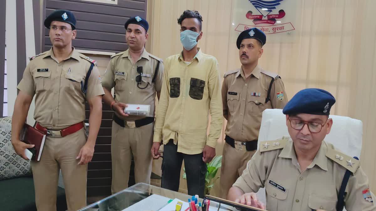 उत्तराखंड में पुलिस थानों को बम से उड़ाने धमकी देने वाला अरेस्ट, कर्णप्रयाग विवाद से था आक्रोशित